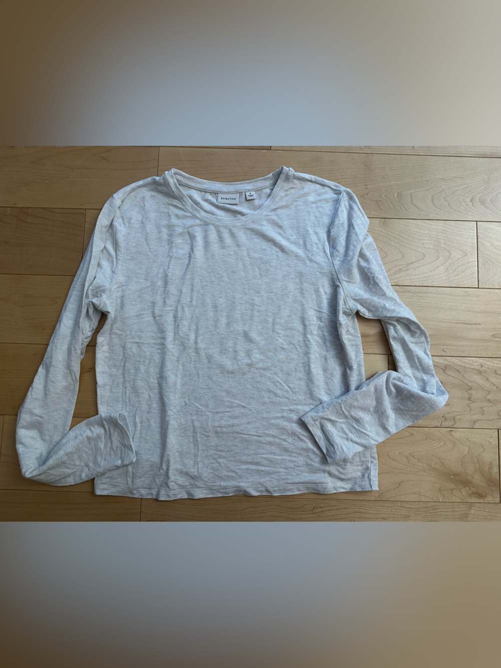 Aritzia Babaton Everyday Jersey Crewneck Long Sleeve Shirt Light Heather Grey